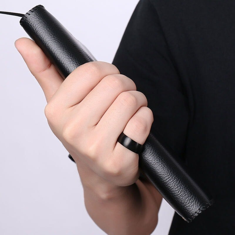 Anillo Chulada, Negro Puro, 100% Titanio, P0005